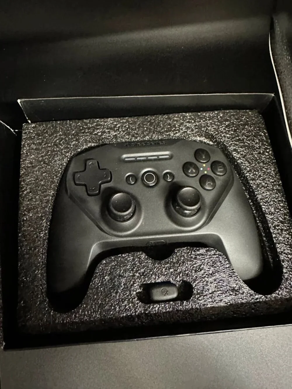 SteelSeries Stratus Duo Wireless Gaming Controller in Original Box